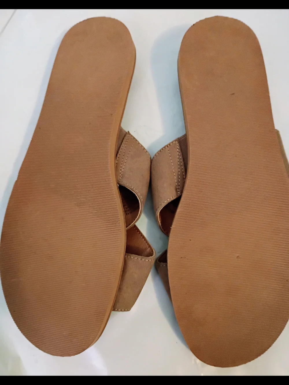 Universal Thread Tan Crossband Slide Sandals Size 10